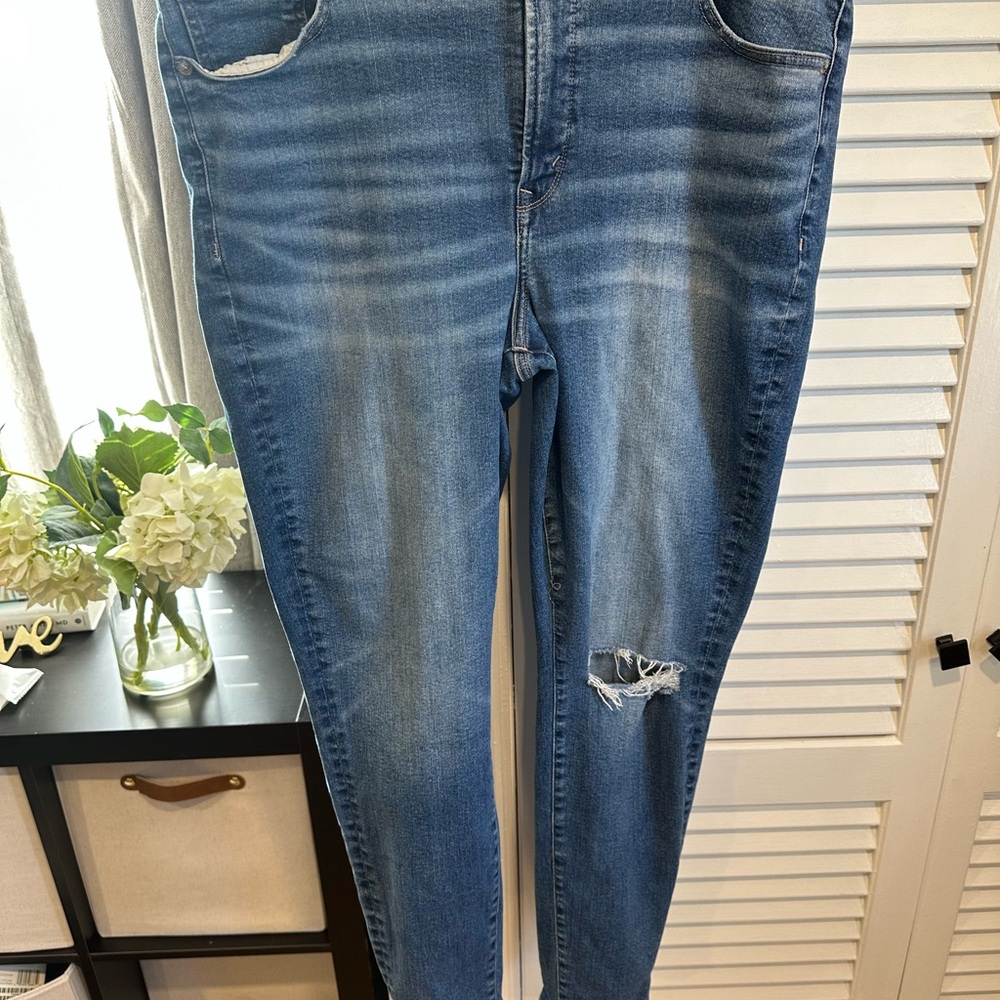 Women's Blue Jeans